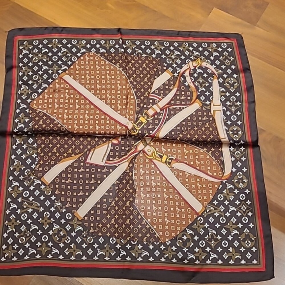 Knock off LV polyester square scarf size 27X27